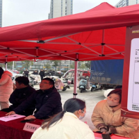 ������ԣ�����������������͸ڴپ�ҵ ��Ա����ů����