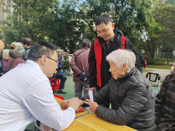 图片4.png 图片4.png